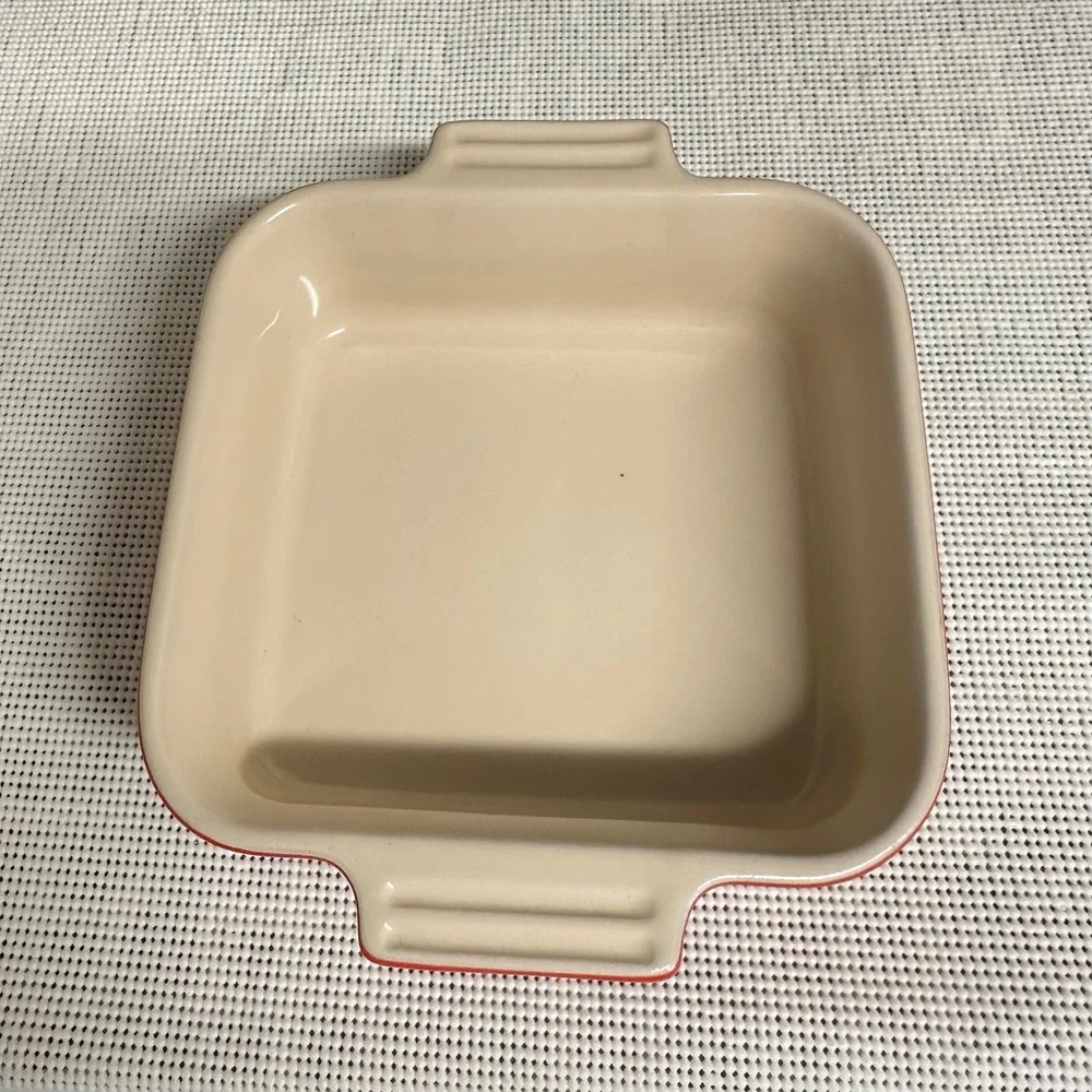 Le Creuset excellent gently